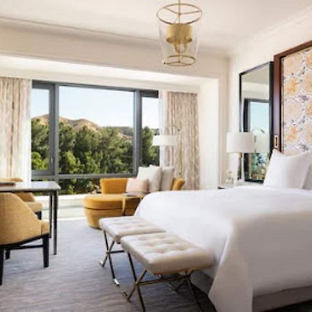 Four Seasons Hotel Los Angeles At ווסטלייק וילג' מראה חיצוני תמונה